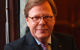Willibald Cernko, Vorstand der Bank Austria. Willibald Cernko, Vorstand der Bank Austria.