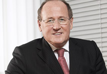 Vorsitzender Hans Lukits sieht die BEWAG in Sachen eneuerbare Energien auf dem richtigen Weg.