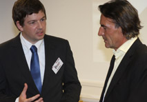Martin Szelgrad, Report Verlag, und Stephan Sticher, Gründer und Inhaber bit gruppe, eröffneten die Galaveranstaltung des ebiz egovernment award am 5. Oktober in Graz.