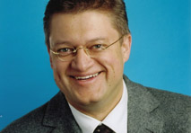  Rainer Wolfsberger, Frequentis, bastelt an einem neuartigen Ortungssystem für Teilnehmer in Funknetzen.