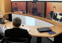 Kapsch installiert die guten aber teuren Telepresence-Lösungen in Österreich. 