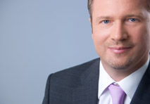 Thomas Gruber, Geschäftsführer mobil-data: »Unternehmen können mit unserer Plattform sehr schnell mobile Services an ihre Mitarbeiter verteilen.«