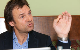 Gerald Karl Lanzerits, hybris, sieht Multichannel-Strategie für Handel notwendig.