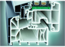 AluFusion verbindet Glas und Aluminium.