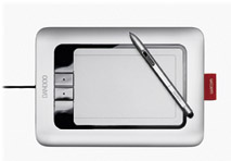 Die Tablet-Oberfläche des Bamboo von Wacom unterstützt verschiedenste Multi-Touch-Gesten.