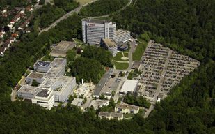 ... und die Unternehmenszentrale von heute.