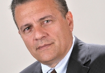 Philippe Llorens weitet sein Aufgabengebiet auf die Regionen Europe, Midle East und Africa aus.