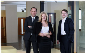 Die Josko-Geschäftsführer Johann Scheuringer (re.), Christa und Karl Wagner freuen sich über ein erfolgreiches Jahr 2010 und blicken optimistisch in die Zukunft.Die Josko-Geschäftsführer Johann Scheuringer (re.), Christa und Karl Wagner freuen sich über ein erfolgreiches Jahr 2010 und blicken optimistisch in die Zukunft.