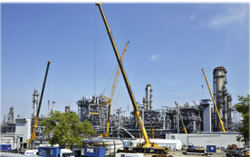 Prangl-Großaufgebot am Raffineriegelände der OMV in Schwechat.