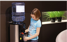 Triple A betreut rund 24.000 Watercooler in Österreich und bekam neue Drucker in den sechs Vertriebsniederlassungen.