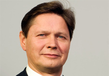 Verbund-Vorstandsvorsitzender W. Anzengruber. ''Insgesamt zufrieden stellende Geschäftsentwicklung''