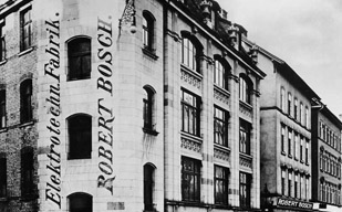 Das Stammhaus aus dem 19. Jahrhundert ...