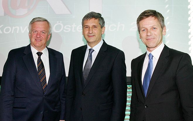 Rudolf Kemler, Internetoffensive Österreich, findet zumindest bei der Veranstaltung Gehör bei Vizekanzler Michael Spindelegger und Staatssekretär Josef Ostermayer.