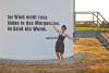 Preisträgerin Gabriel Ulmann bei der Eröffnung des Weinviertler Haiku-Wanderweges.