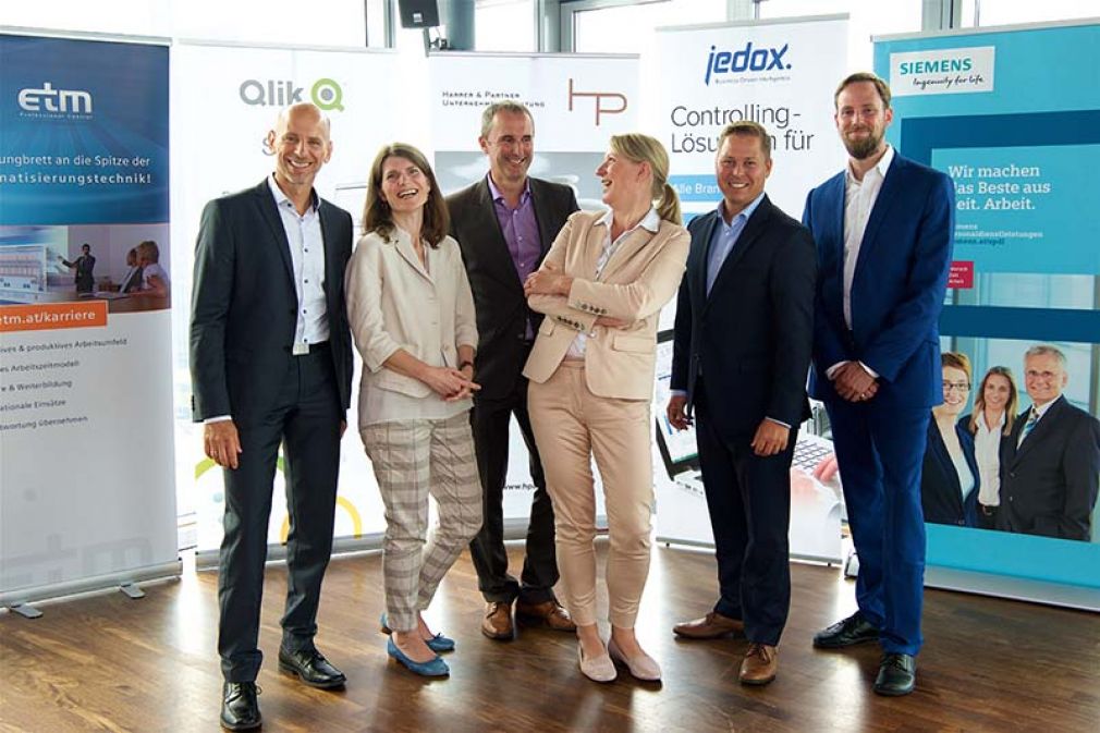 Foto: Christian Götz und  Beate Nestlang (Qlik),  Andreas Luger und Elfriede Harrer (Harrer &amp; Partner), Jörg Rieth und Jens Orlik (Jedox).