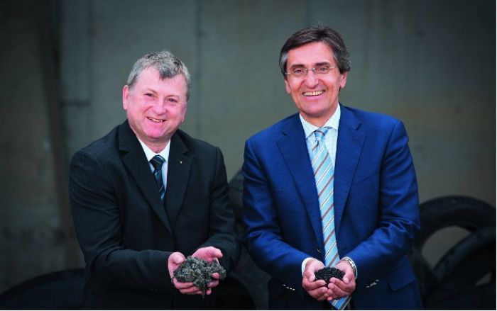 KIAS - Geschäftsführer Anton Seckleher und Kirchdorfer CEO - Erich Frommwald.