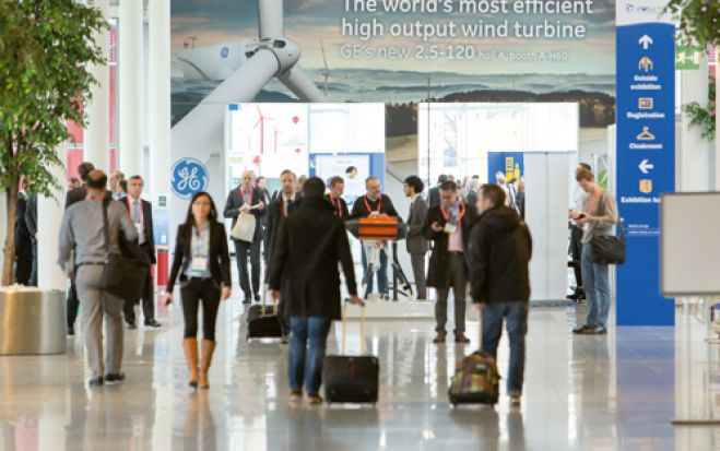 (Foto: EWEA) Die internationale Windbranche war im Februar auf der EWEA 2013 in Wien versammelt. Österreichische Firmen waren dabei sehr stark vertreten. Experten diskutierten zur rechtlichen Situation, dem planerischen Umfeld und den politische Rahmenbedingungen vor allem in ost- und südosteuropäischen Ländern.