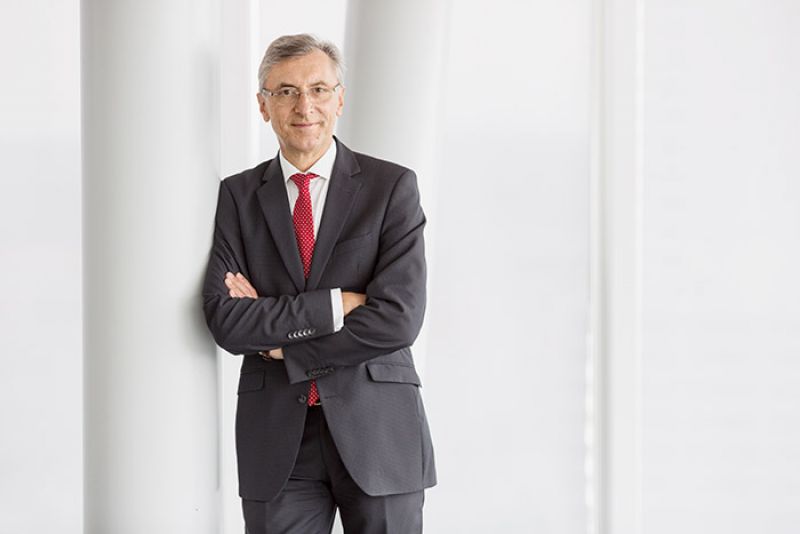"Der Erfolg unseres Unternehmens steht und fällt mit unseren Beschäftigten", freut sich Strabag-Chef Thomas Birtel über den HR-Staatspreis Knewledge.