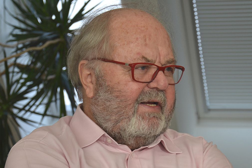 "Die Freude über die hohe Auslastung wurde durch massiv steigende Baukosten getrübt. Es ist nahezu unmöglich, die Kostensteigerungen in den Verträgen mit den Endkunden unterzubringen", sagt Hans-Werner Frömmel. 