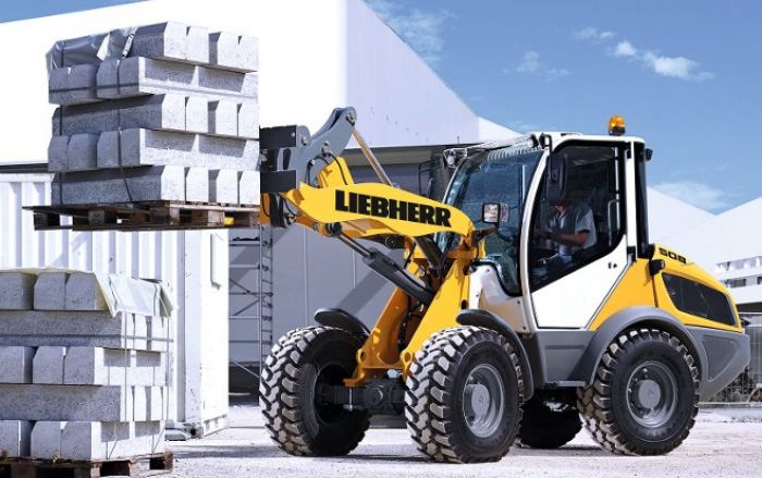 Österreich-Premiere für den Liebherr Compactlader L 508 C.