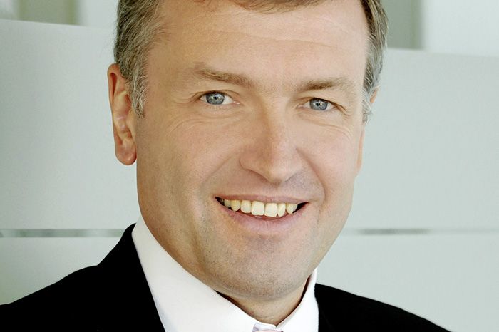"Verstärkte datentechnische und physische Vernetzung mit dem öffentlichen Verkehr."