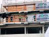 Foto: Werden auf einer Baustelle gleichzeitig oder aufeinanderfolgend Arbeitnehmer mehrerer Arbeitgeber tätig, so hat der Bauherr einen Planungskoordinator für die Vorbereitungsphase und einen Baustellenkoordinator für die Ausführungsphase zu bestellen.  (Im Bild: Triiiple, eine der 400 Hochbau-Baustellen der Strabag in Österreich)