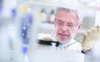 Unternehmen mit Forschungsaufgaben von mehr als 5 Prozent erreichen Exportquoten von mehr als 80 Prozent - im globalen Wettbewerb ist Innovation also unerlässlich.