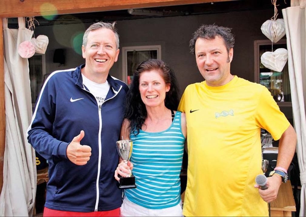Foto: Engagiert für Integration und Fußball: Wolfgang Prentner (ZT Prentner), Christine Wahlmüller-Schiller (OCG) und Joachim Seidler (Seidler Consulting).