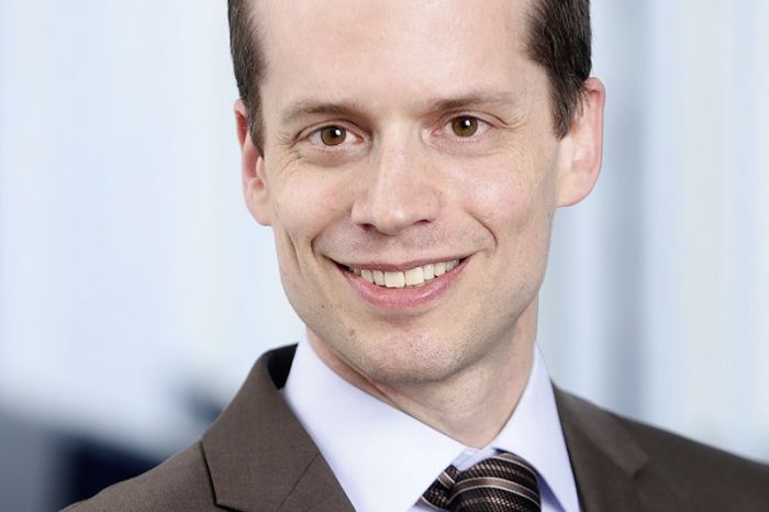 Foto: »Bieten Hilfestellungen für die ­Produkt- und Prozessentwicklung.«, Roland Sommer, Geschäftsführer Plattform Industrie 4.0