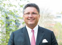 "Mit der Akquisition stärken wir unsere Marktposition in Tschechien und erlangen, vor allem im Straßenbau, wichtige strategische Vorteile", ist PORR-CEO Karl-Heinz Strauss überzeugt.