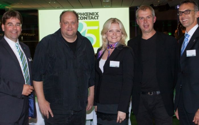 Feierten in Linz: Thomas Lutzky, Phoenix Contact, Günther Lainer, Kabarettist, Monica Rintersbacher, Leitbetriebe Austria, und Manfred Linhart, Kabarettist, und Marcus Schellerer, Rittal.