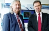 »Wir finanzieren unsere Investitionen durch einen Teil der erreichten Einsparungen«, sagt Karl Helm, Leiter Total Building Solutions (l.) bei Siemens.