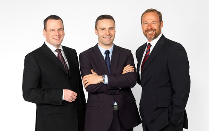 (Foto: Avedos) avedos-Geschäftsführer Daniel Holzinger, Samuel Brandstatter und Christian Mache setzen auf GRC, verknüpft mit Nutzerfreundlichkeit.
