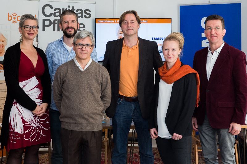 Initiatoren für "SeniorInnen 2.0": mobil, online, sicher – Samsung, b-cared und Caritas starten gemeinsame Aktion