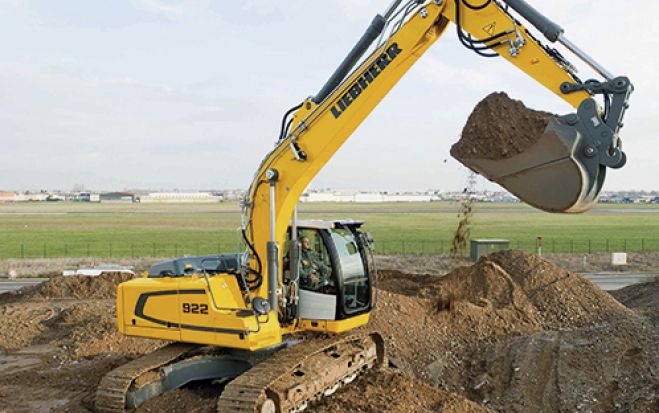 (Foto: Liebherr) Nur eine von vielen Premieren bei Liebherr, der Raupenbagger R 922. 