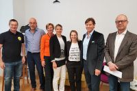 "Jammen" für Innovation und Unternehmenskultur: Ralf Schweighöfer, DHL Express Austria; Helmut Blocher, Succus; Karin Krobath, Identitäter; Sonja Prodinger, Succus; Sabine Prettenhofer, Identitäter; Thomas Polak, Uniqa; und Herbert Zitter, Moocon.