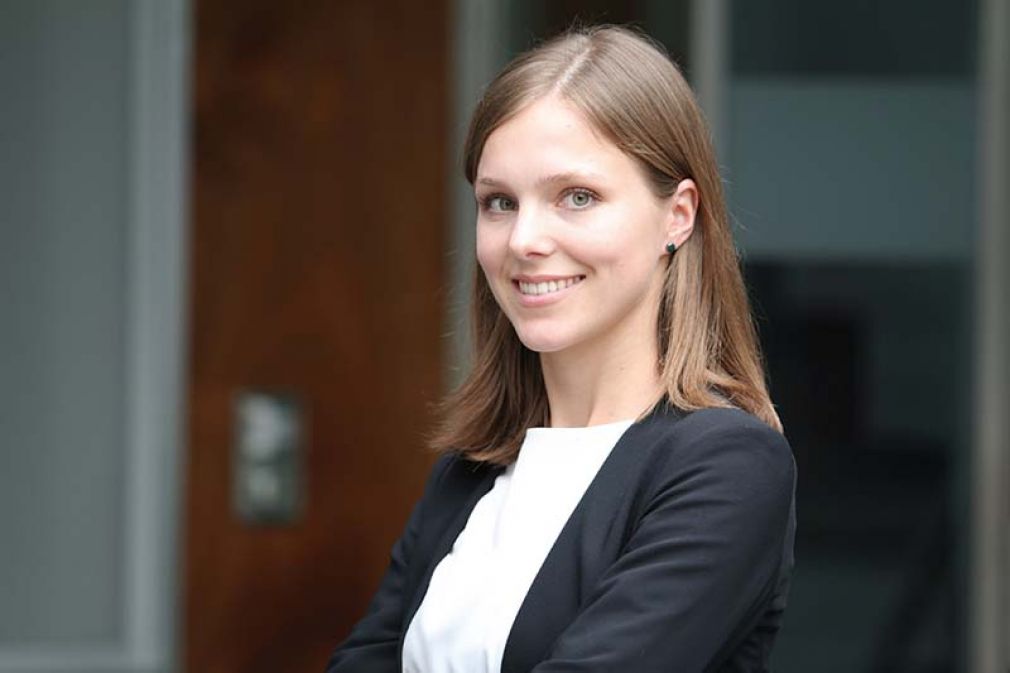 Bild oben: »Wichtig ist, künftig zu bedenken, ob die Erstellung einer sogenannten Datenschutz-Folgenabschätzung erforderlich ist.« Lisa Urbas Rechtsanwaltsanwärterin Schwerpunkt Konfliktlösungen &amp; Verfahrensmanagement