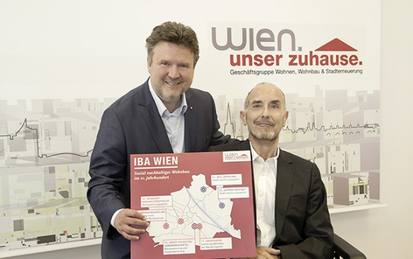 Foto: Wohnbaustadtrat Michael Ludwig mit IBA Wien-Koordinator Wolfgang Förster