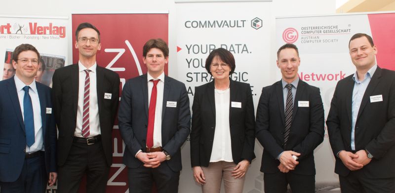 Themen IT-Services und Datenschutz: Martin Szelgrad, Report Verlag, diskutierte mit Wolfgang Fröhlich, Anecon, Gerald Trieb, Knyrim Trieb Rechtsanwälte, Ingrid Schaumüller-Bichl von der Fachhochschule OÖ, Gerhard Raffling, Commvault, und Johannes Brunner von Dimension Data.