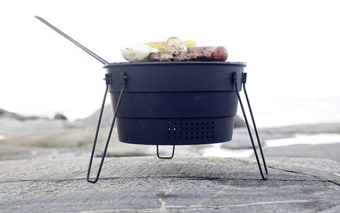 (Foto: popupgrill.com) Lust auf Fleisch? Der Pop-up-Grill ist ein praktischer faltbarer Griller für die nächste spontane Grillerei.