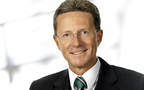 Roland Falb sieht die Logistikbranche durch E-Commerce und Asien-Cluster im Umbruch.