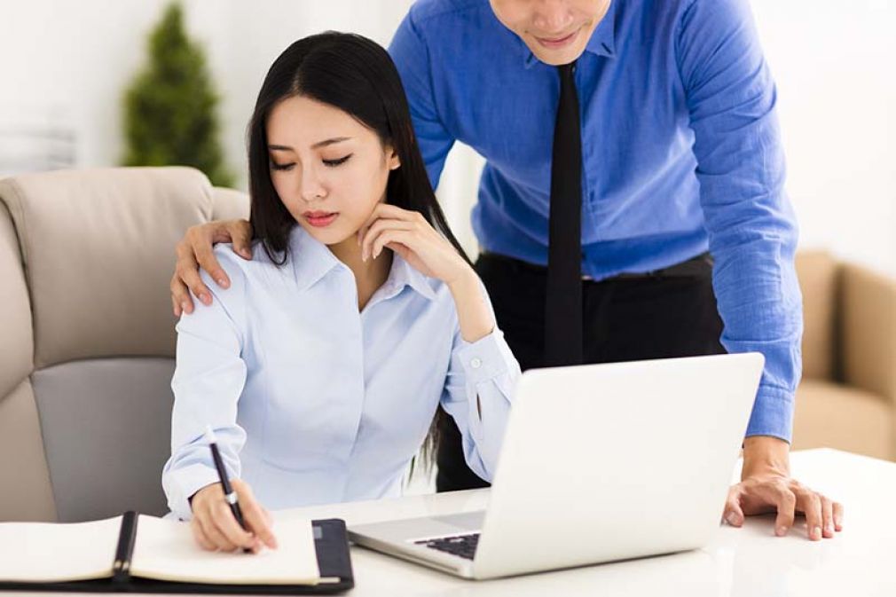 Die große Umfrage: sexuelle Belästigung am Arbeitsplatz