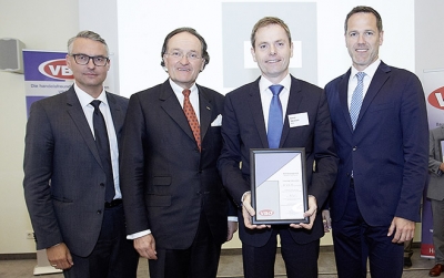 Foto: Ewald Kronheim, Vizepräsident VBÖ, Leonard Helbich-Poschacher, Präsident VBÖ, Ernst Strasser, GF ACO Österreich und Robert Grieshofer, Vizepräsident VBÖ